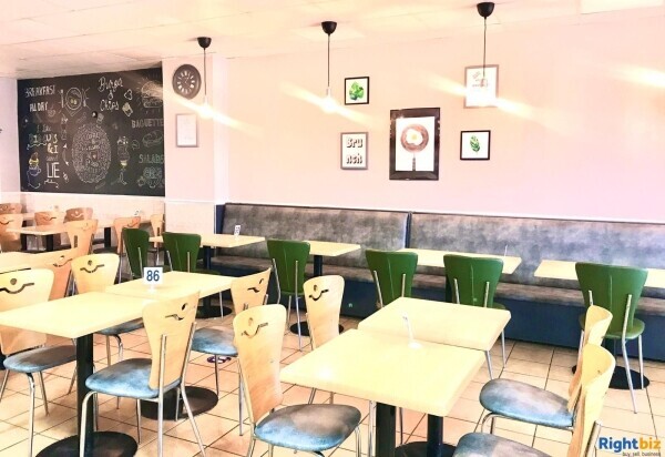 Busy Cafe/Restaurant for sale (120 seats), located on high street, with a large 2 bedroom flat Photo 5