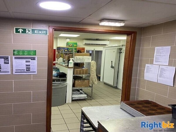 Portfolio of well known sandwich shops for sale Photo 5