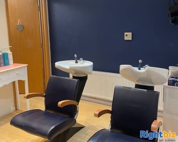 Hair & Beauty salon for Sale in Huntingdon Photo 5