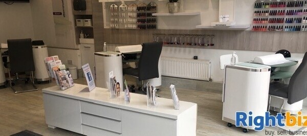 VERY SUCCESSFUL, ESTABLISHED, HIGHLY PROFITABLE FULLY MANAGED SALON SITTINGBOURNE KENT Photo 5