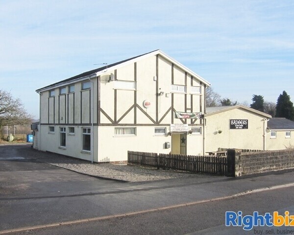 CARMARTHENSHIRE - VILLAGE CENTRE PUB & RESTAURANT Photo 5