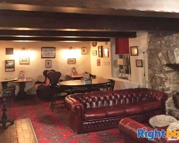 PEMBROKESHIRE (NEAR TENBY) - VILLAGE CENTRE CATERING LED PUBLIC HOUSE Photo 5