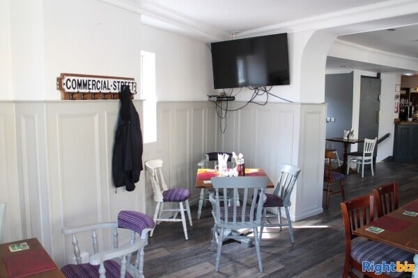 SOUTH WALES - RECENTLY REFURBISHED VILLAGE CENTRE CAFE & BAR Photo 5