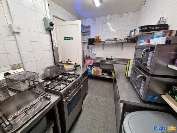 Profitable Cornish Coastal Town Fish & Chip Takeaway With 2 Bedroom Accommodation Photo 5