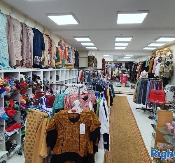 Popular South Asian Fabric and Clothing Retailer Photo 5