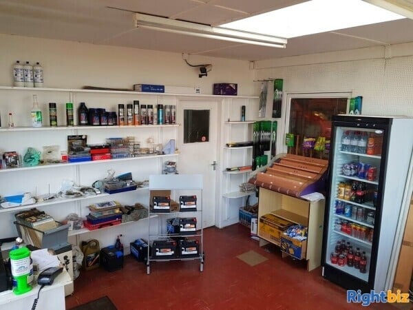 Freehold Petrol station and Car Garage with House in Woodhall Spa Lincolnshire Photo 5