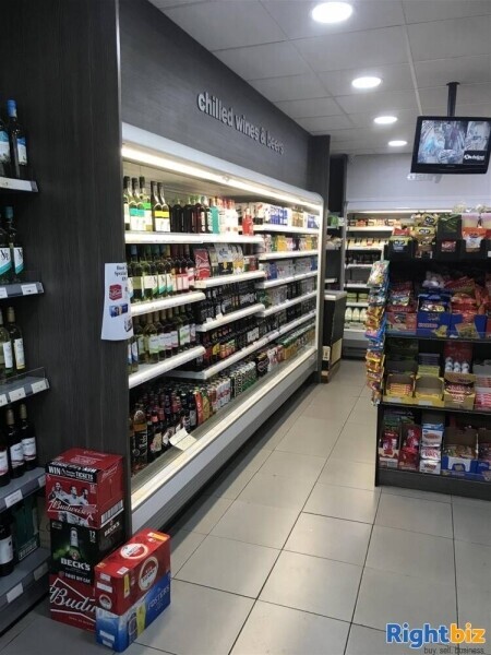 THRIVING CONVENIENCE STORE & OFF LICENCE IN MELTON MOWBRAY Photo 5