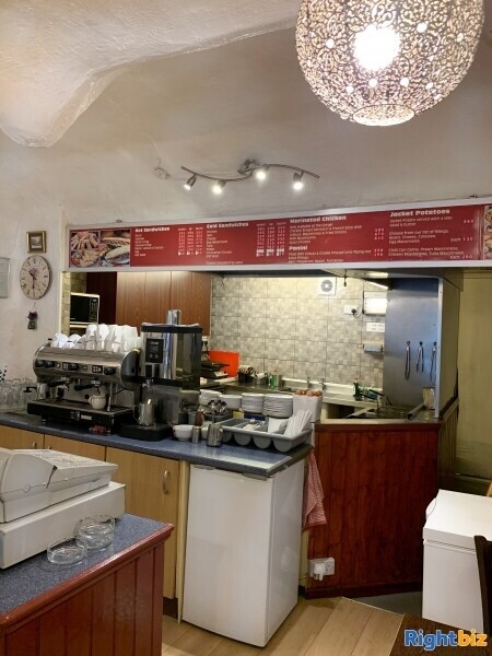 Unique rural ideally situated Cafe in Aldershot town centre Photo 5
