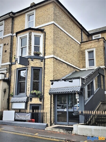 TRULY STUNNING – FOUR STOREY RESTAURANT/WINE BAR & COCKTAIL LOUNGES Photo 5