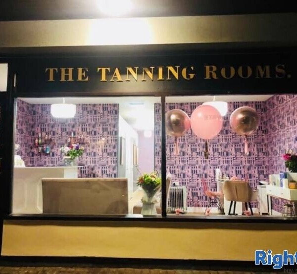 Well-Equipped Beauty Salon in Cumbria Photo 5