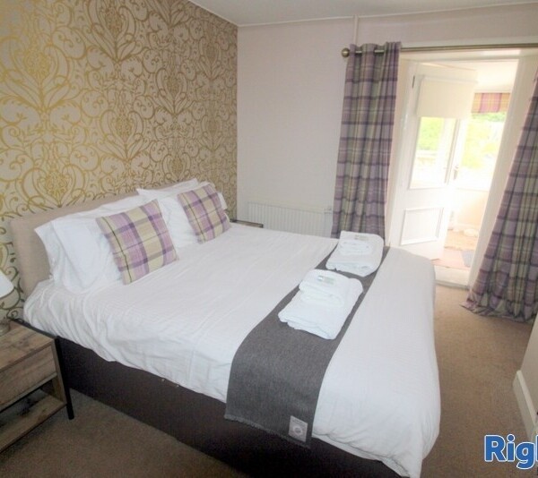 Charming Hotel and Bunkhouse set in the Popular Village of Kinlochewe Photo 5