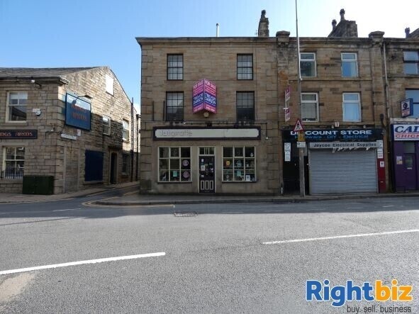 Licensed Cafe Burnley Photo 5