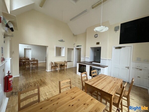 Coffee Shop/ Sandwich Bar To Let - Braintree Essex Photo 5