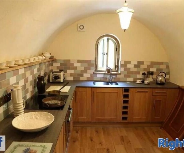 WEST STOW PODS - GLAMPING BUSINESS - NEAR BURY ST. EDMUNDS, SUFFOLK Photo 5