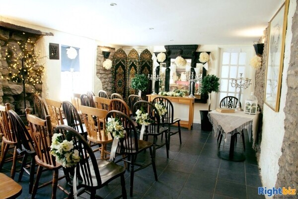 SOMERSET FREEHOUSE SITUATED IN CENTRE OF LARGE VILLAGE Photo 5