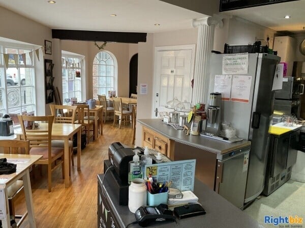 POPULAR CAFE IN PRIME LOCATION (PRICE REDUCED) Photo 5