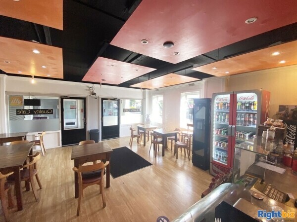CAFE: MONSALL: Photo 5