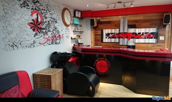 Barber chair for rent in Luton Photo 5