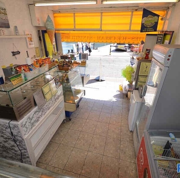 Sandwich Takeaway on Brixham Quay Photo 5