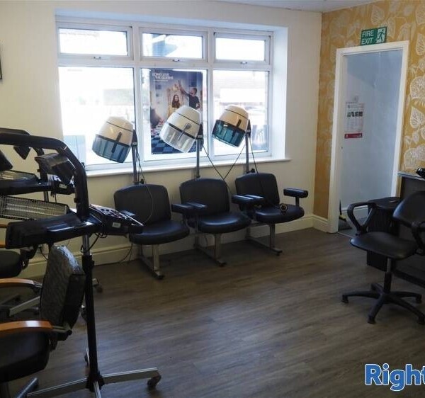 Hair Salons For Sale in Ossett Photo 5