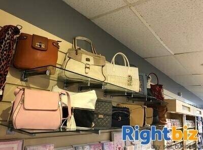 A REPUTABLE AND LONG-ESTABLISHED RETAIL AND HOSPITALITY SITE Photo 5