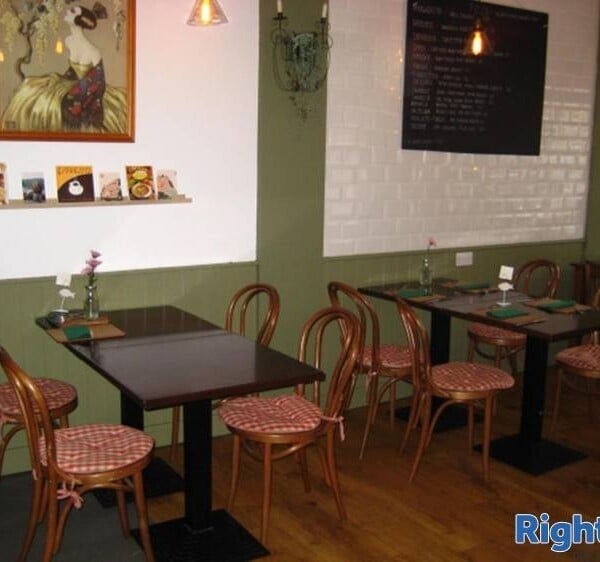 Leasehold Italian Restaurant Located In Falmouth Photo 5