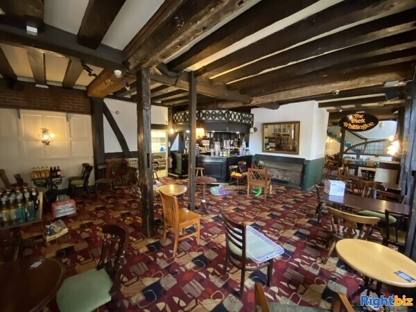 GLOUCESTER CITY CENTRE- HISTORIC PUBLIC HOUSE AND LIVE MUSIC VENUE Photo 5