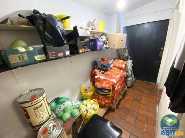 HOT FOOD TAKEAWAY: GATLEY: Photo 5
