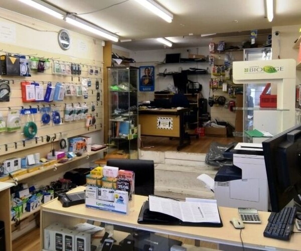 Computer & Mobile Phone Repair Shop - Liverpool Photo 5