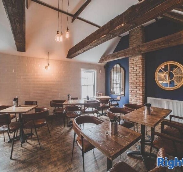 Well Established Restaurant & Bar For Sale Photo 5