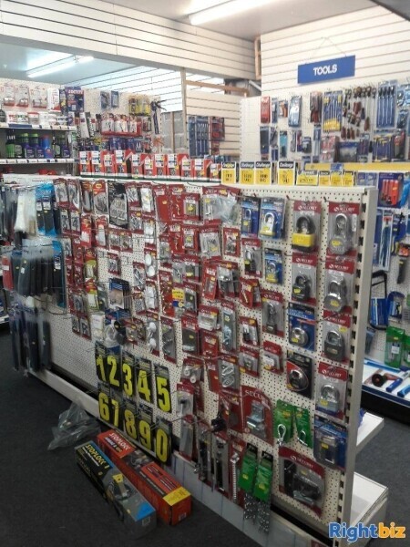 Car accessories and parts retailer in Keynsham Bristol. Photo 5
