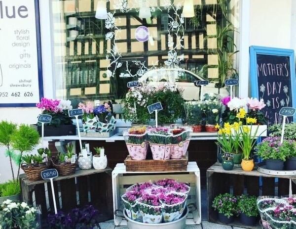 Award-Winning Florist & Accessories Boutique in Shropshire Photo 5