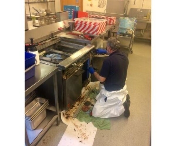 Specialist Cleaning Company - Relocatable Photo 5