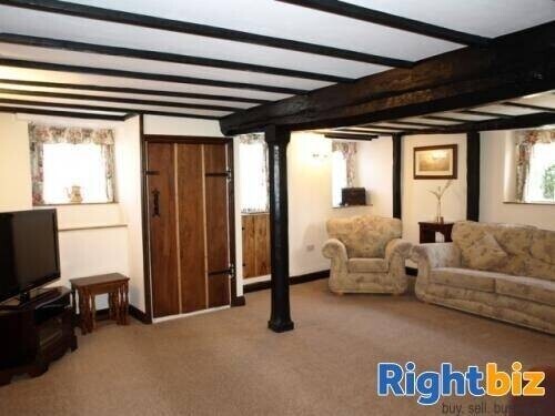 Thatched Guest House + Separate Family Home in the grounds - Sidmouth, Devon Photo 5