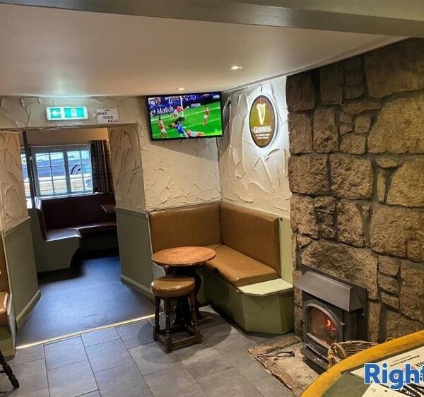 Fully Refurbished Sports Bar and Hotel - Banchory, Aberdeenshire Photo 5