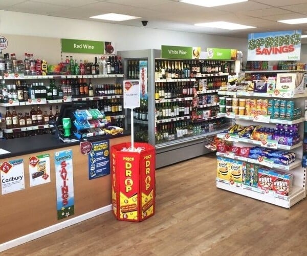 Profitable LONDIS Convenience Store - Lakenheath Photo 5