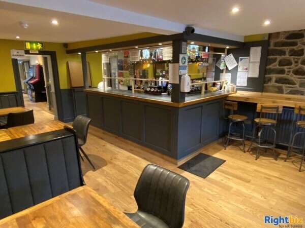 POWYS - RECENTLY REFURBISHED MID-WALES 16TH CENTURY VILLAGE INN Photo 5