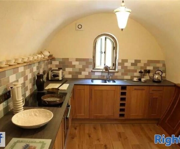 WEST STOW PODS - GLAMPING BUSINESS - NEAR BURY ST. EDMUNDS, SUFFOLK Photo 5