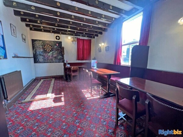 EAST RIDING OF YORKSHIRE - EXCELLENT PUB IN THE POPULAR VILLAGE OF WETWANG Photo 5