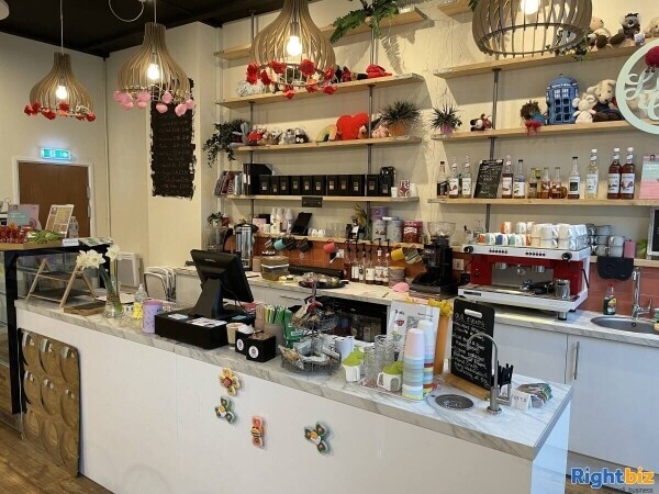 Family-friendly Café and Tea Room Photo 5