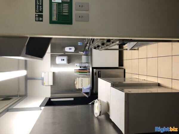 Seafront Licensed restaurant with Bar and Deli Shop Photo 6