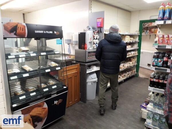 SPAR with POST OFFICE - Nr Wrexham Photo 5