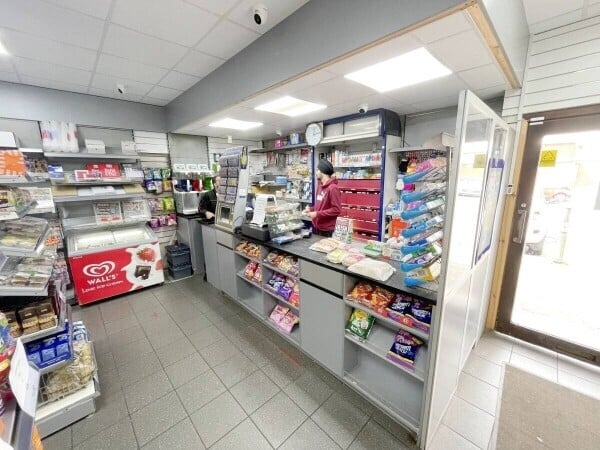 GLASGOW, HIGHLY PROFITABLE CONVENIENCE STORE WITH POST OFFICE Photo 5