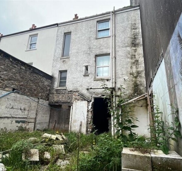 Former snooker hall with granted planning for 24 residential apartments and a commercial unit For Sale in Plymouth Photo 5