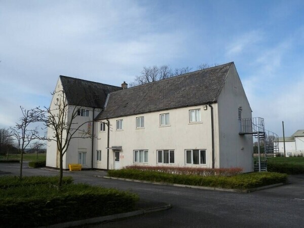 FORMER 100 BED MENTAL HEALTH HOSPITAL IN PLOT CIRCA 8 ACRES Photo 5
