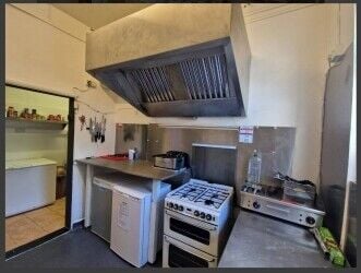 Cafe and lease for sale town centre location Cafe and lease for sale town centre location