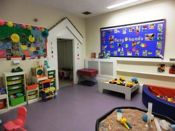 CHILDREN’S MONTESSORI NURSERY SCHOOL - 37 PLACES - WANDSWORTH, SOUTH LONDON Photo 4