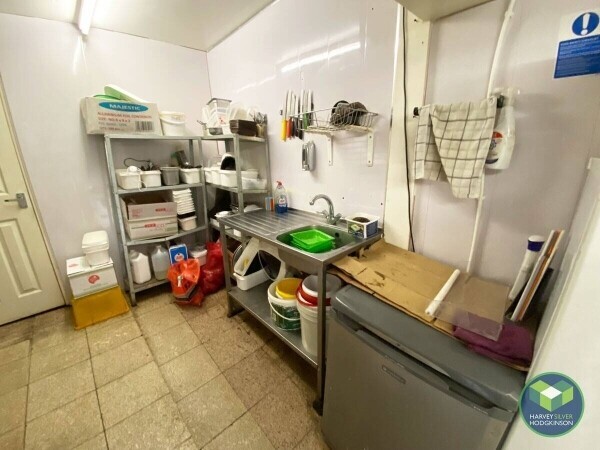 HOT FOOD TAKEAWAY: BOLTON: Photo 5