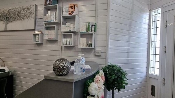 Well Fitted and Established Beauty and Nail Salon Photo 5