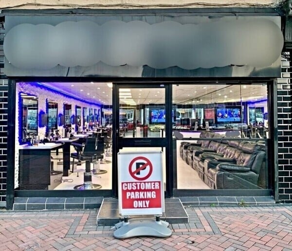 Cutting Edge, Bright Barber Shop in London Photo 5